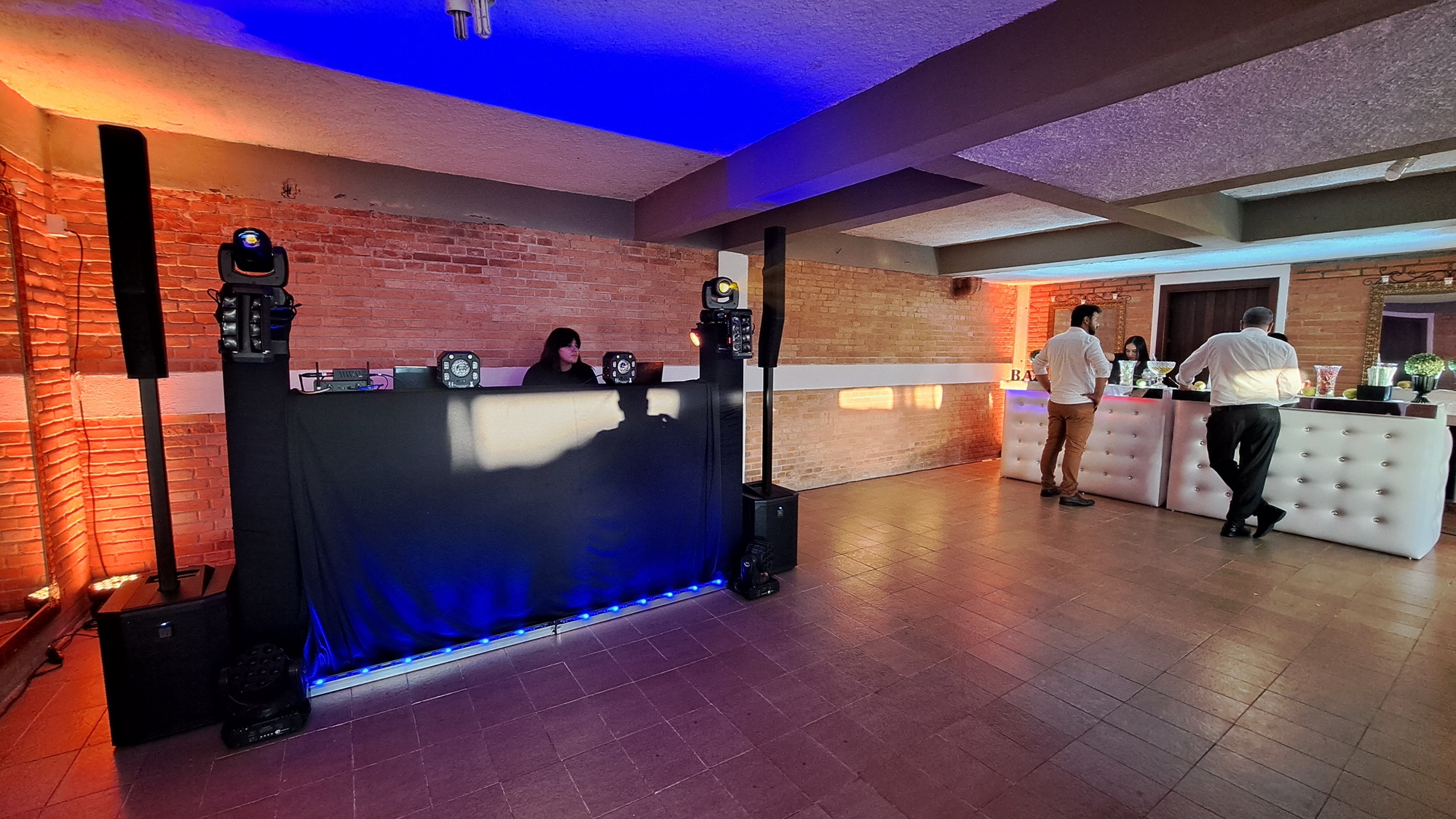 Dj em itu no Espaço k 